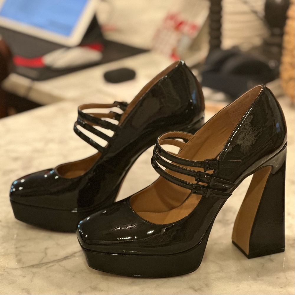 NWT Jessica Simpson Darena Mary Jane Platform in Black Patent- Size 10 - Picture 10 of 10